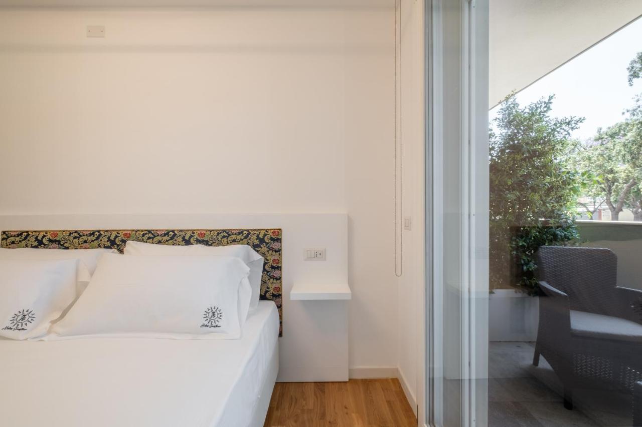Helios Guest House 卡利亚里 外观 照片