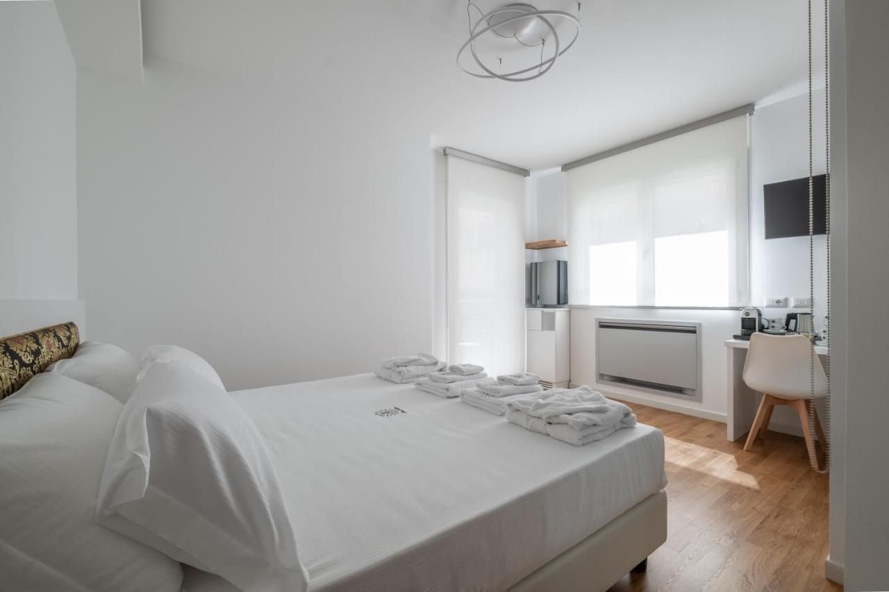 Helios Guest House 卡利亚里 外观 照片