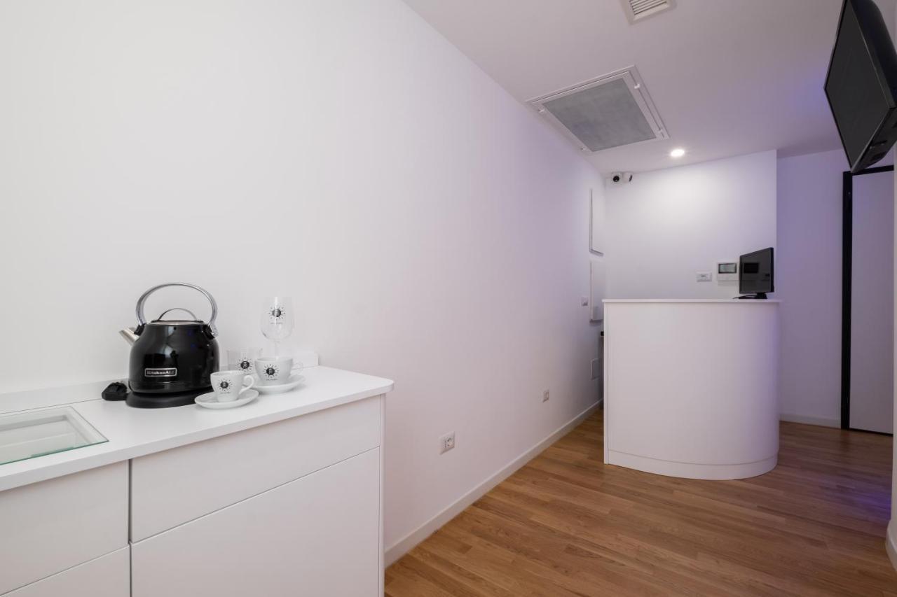 Helios Guest House 卡利亚里 外观 照片
